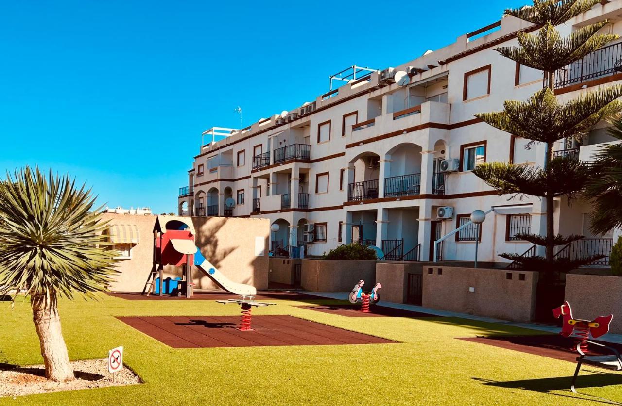 Casa Flania, Seaview, 2-Bedroom, 2-Bathroom Alicante Esterno foto